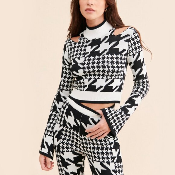 NWT Year of Ours Sliced Houndstooth Knit Long Sleeve Top Size M - Picture 1 of 11